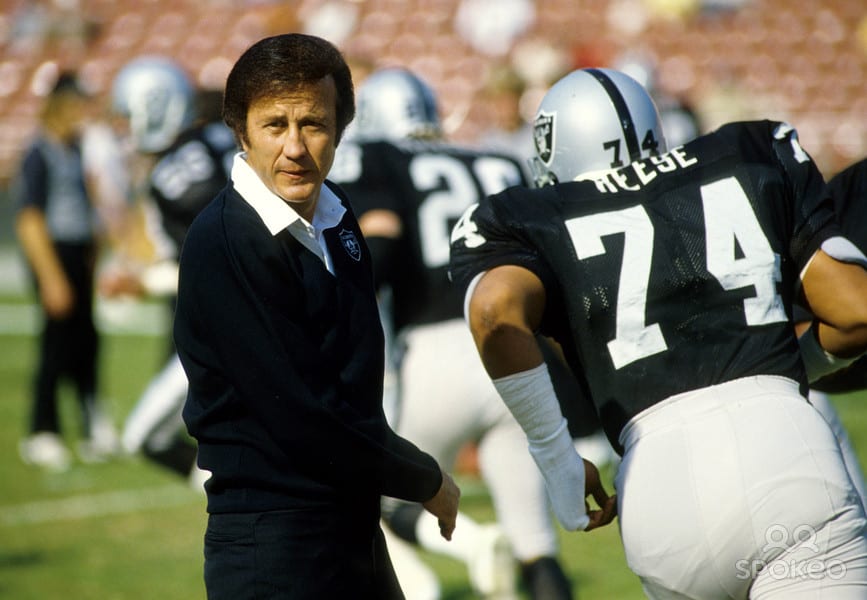 tom_flores_1982_09_01-1