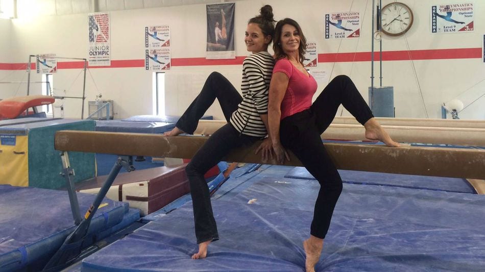 Katie-Holmes-si-Nadia-Comaneci