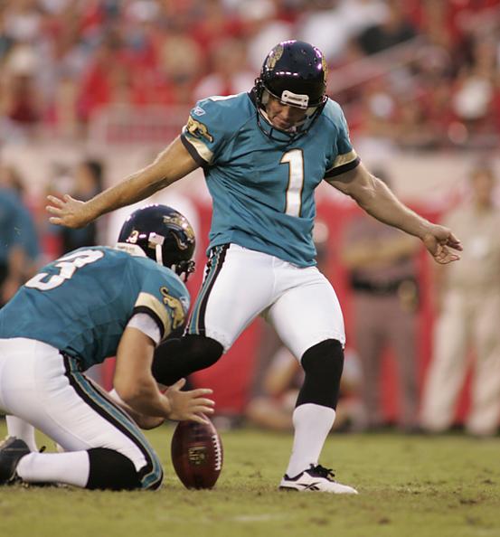 jaguars-kicker-john-carney-attempts-kick-against-buccaneers